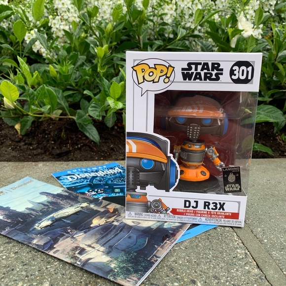 Star Wars #301 DJ R3X Funko Pop - Picture 2 of 5